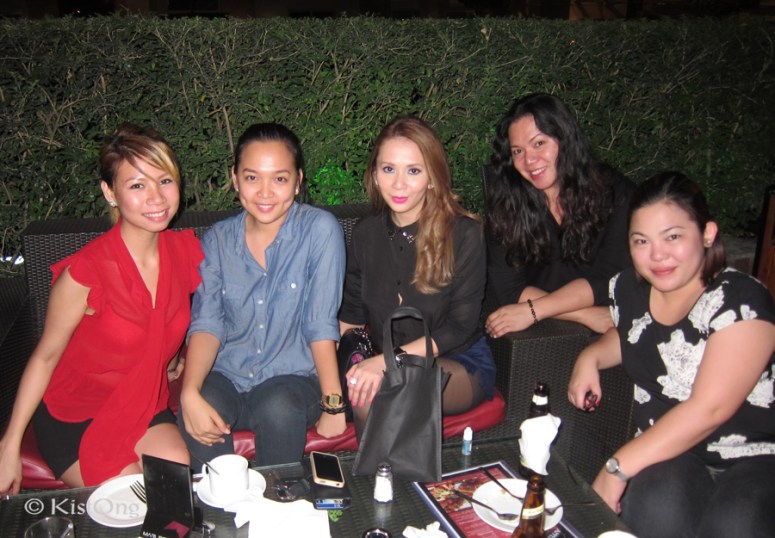 3classmates-maquillage-professionnel-makeup-school