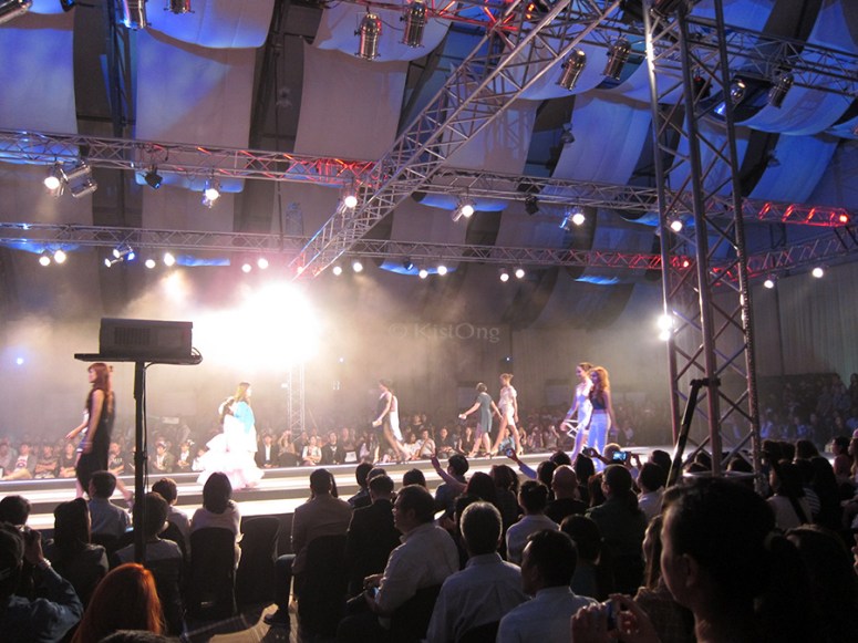 7design-surge-fashion-show